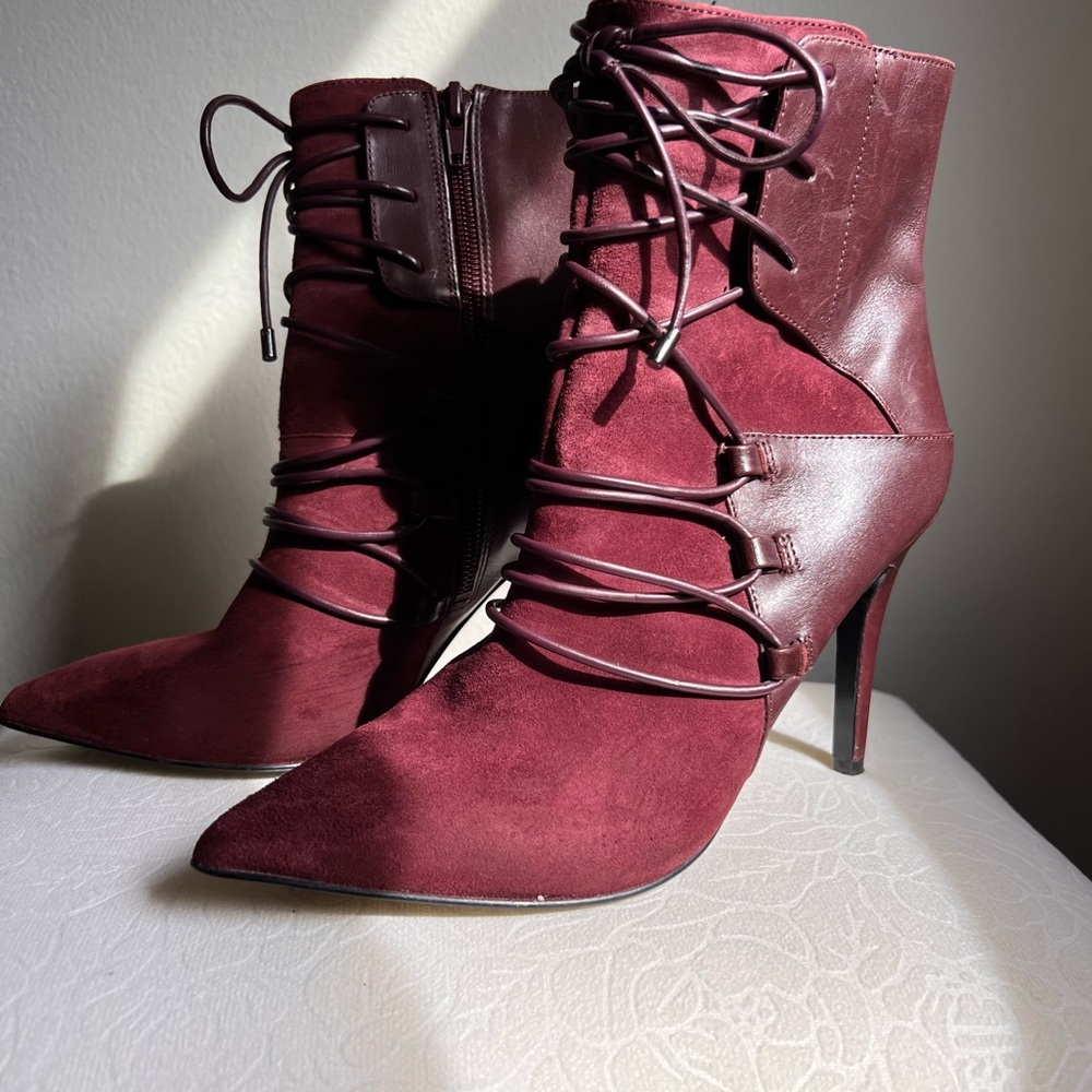 Nine West Maroon Leather Lace-Up Boot Size 5 1/2